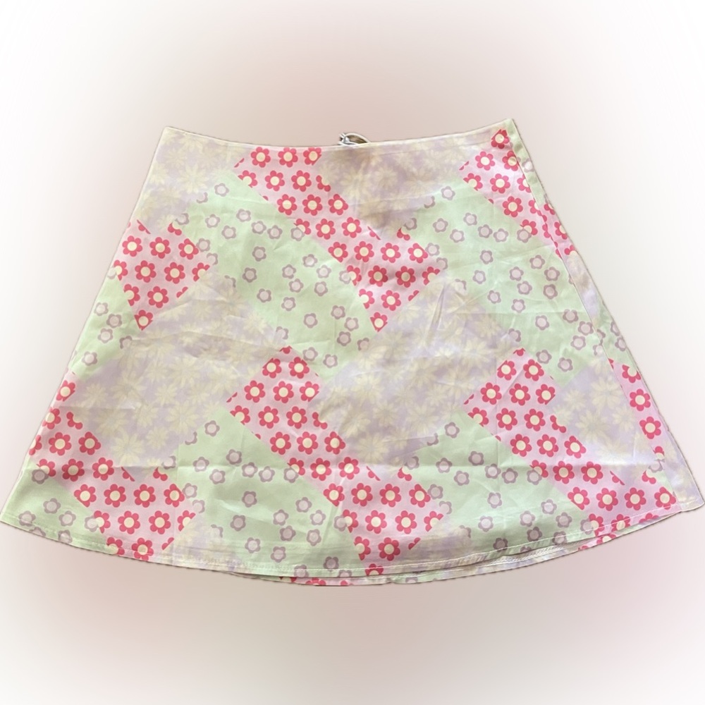 NWT Princess Polly Lacey Floral Mini Skirt Size 6 Women’s - Picture 4 of 7